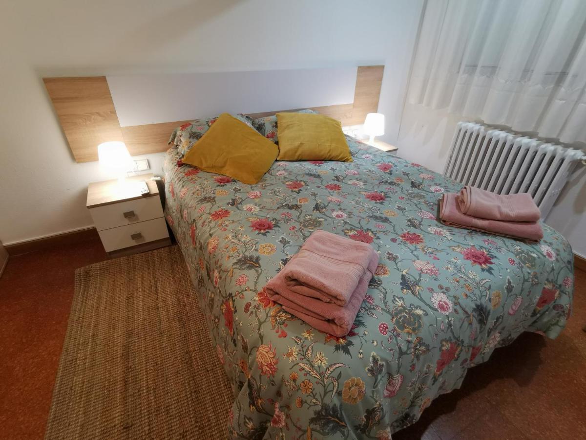 Comoda Vivienda En Уэска Экстерьер фото